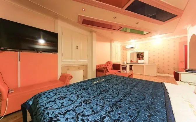 Oda (Special Room)