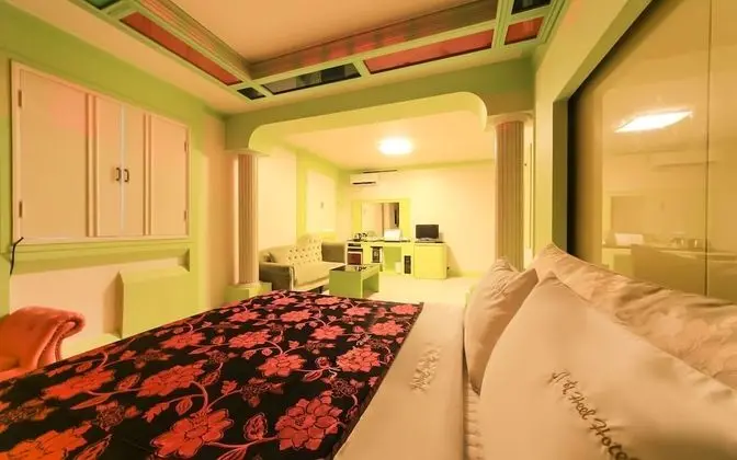 Oda (Special Room)