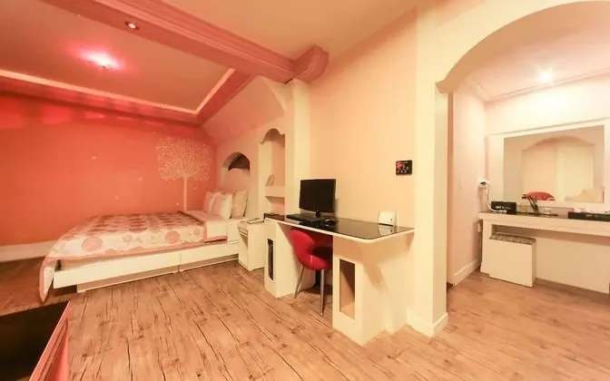 Oda (Special Room)