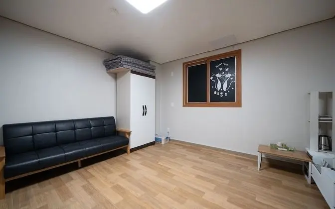 Oda (Family room 202 (large bath))