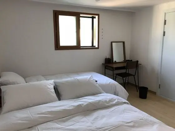 Üç Kişilik Oda