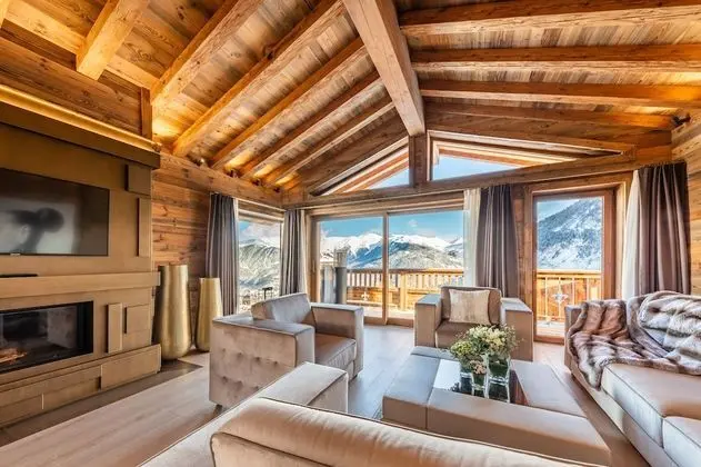 Grand Four Bedroom Residence (North Resort)