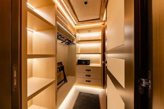 Grand Four Bedroom Residence (North Resort)