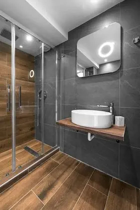 Deluxe Tek Büyük veya İki Ayrı Yataklı Oda