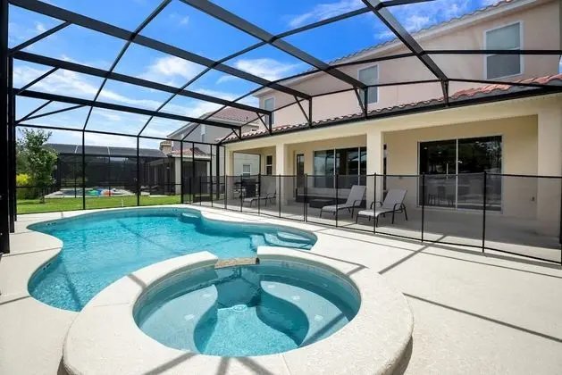 Villa (The Ultimate 10 Bedroom 8 Bathroom)