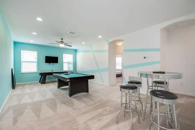 Villa (The Ultimate 10 Bedroom 8 Bathroom)
