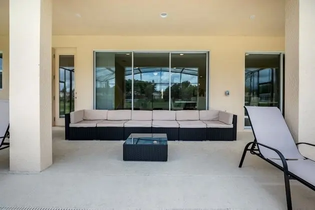 Villa (The Ultimate 10 Bedroom 8 Bathroom)