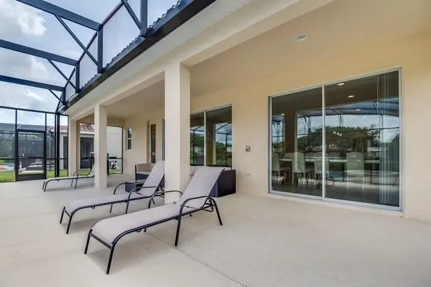 Villa (The Ultimate 10 Bedroom 8 Bathroom)