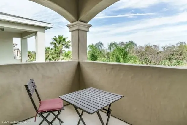 Villa (Reunion IHR 4021)