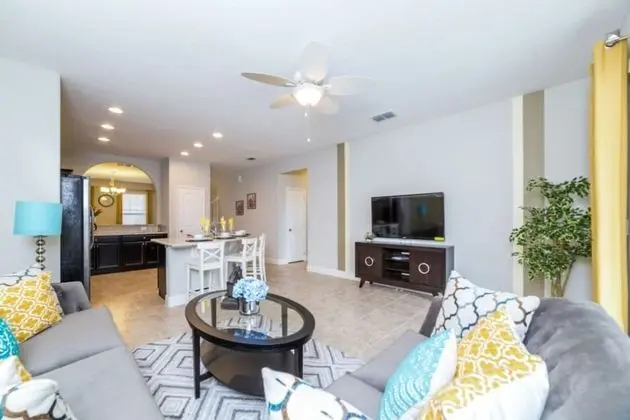 Villa (The Ultimate 5 Bedroom 4 Bathroom Sol)