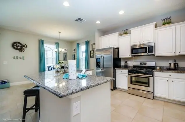 Villa (Ultimate 6 Bedroom 5 Bathroom Solterr)