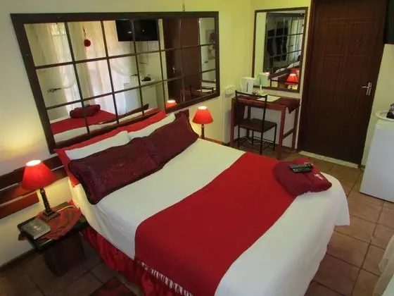 Standard Tek Büyük veya İki Ayrı Yataklı Oda