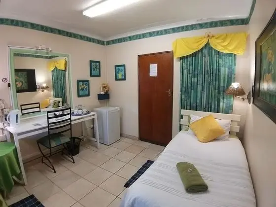 Standard Tek Büyük veya İki Ayrı Yataklı Oda