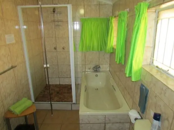 Standard Tek Büyük veya İki Ayrı Yataklı Oda