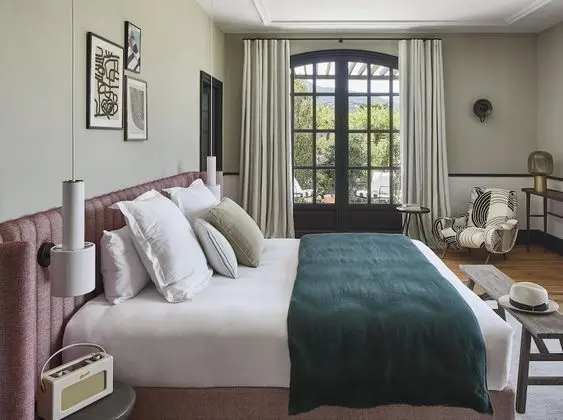 Superior Tek Büyük Yataklı Oda