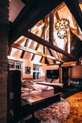 Stüdyo Süit, Şömine