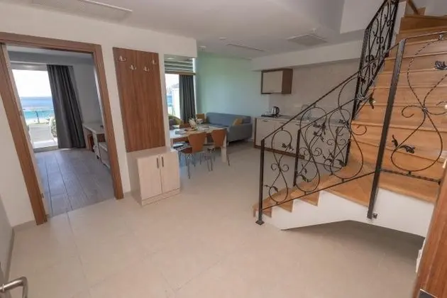 Dublex Deniz Manzaralı Oda