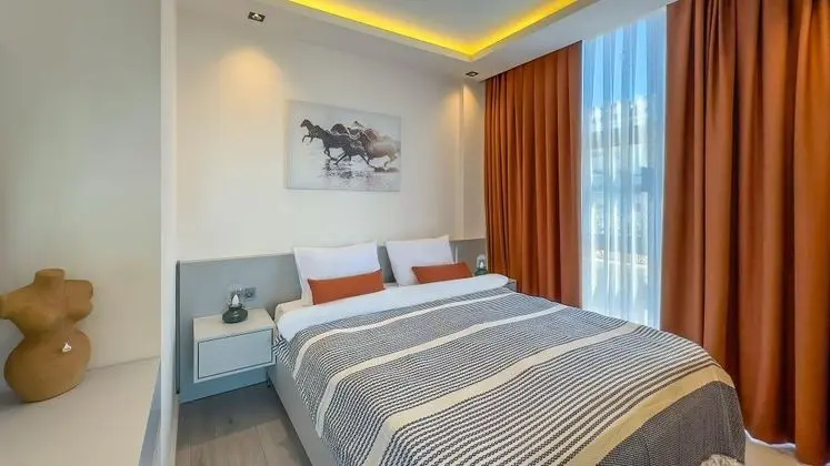 Daire, Deniz Manzaralı, Balkonlu