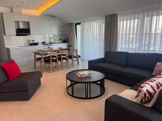 Penthouse, Deniz Manzaralı, Balkon veya Teraslı