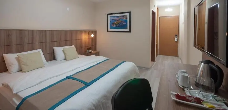Standart Geniş Oda, Dağ Manzaralı