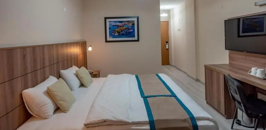 Standart Geniş Oda, Dağ Manzaralı