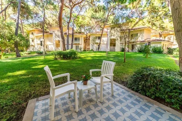https://images.etstur.com/files/images/hotelImages/TR/51882/l/Ulusoy-Kemer-Holiday-Club-Oda-351204.jpg