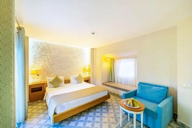 https://images.etstur.com/files/images/hotelImages/TR/51882/l/Ulusoy-Kemer-Holiday-Club-Oda-351205.jpg