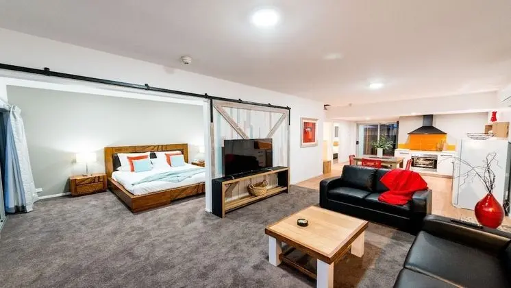 Executive Apart Daire, 2 Yatak Odası, 2 Banyolu, Nehir Manzaralı