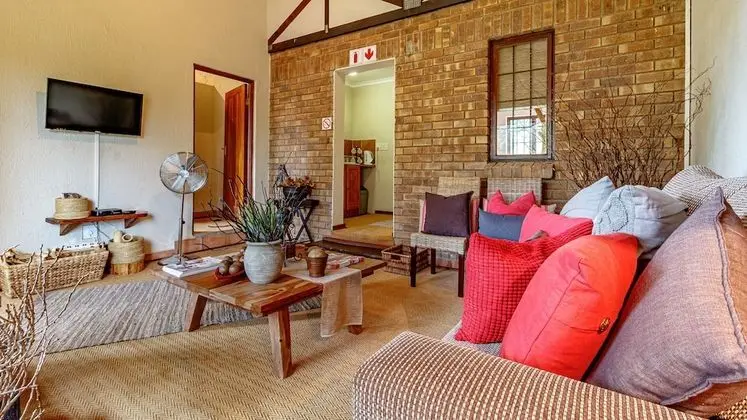 Entire Lodge Ulwazi