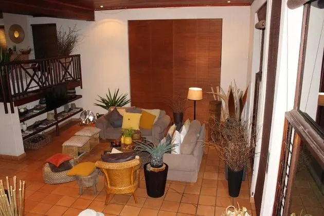 Entire Lodge Ulwazi