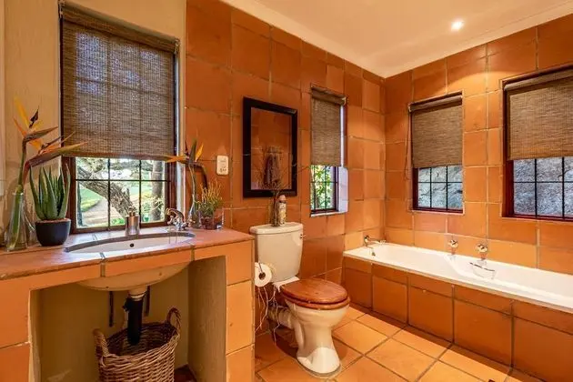 Entire Lodge Ulwazi