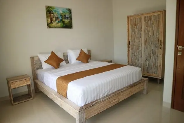 2 Bedrooms Villa