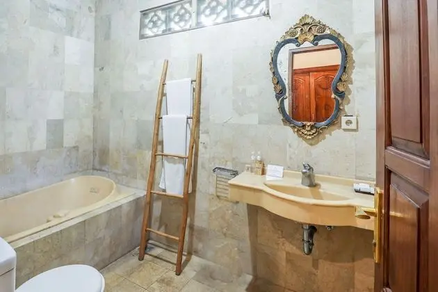 Executive Oda, 1 Büyük (Queen) Boy Yatak, Balkon, Bahçe Manzaralı