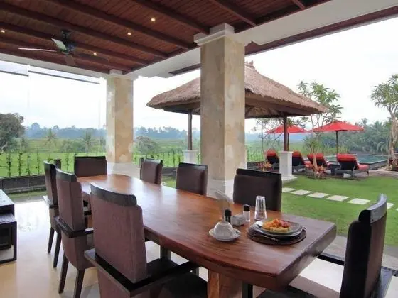 Villa, 4 Yatak Odası, Kişiye Özel Havuzlu