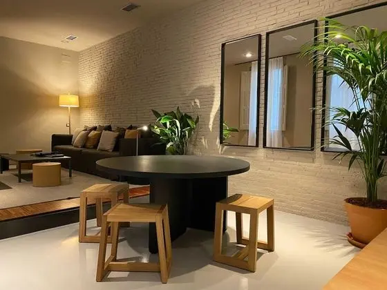 Tek Büyük Yataklı Oda (Pau Claris)