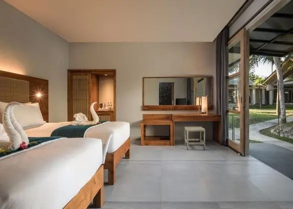 Deluxe İki Ayrı Yataklı Oda, 2 Tek Kişilik Yatak, Havuz Manzaralı, Havuz Kenarı