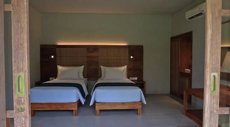 Deluxe İki Ayrı Yataklı Oda, 2 Tek Kişilik Yatak, Havuz Manzaralı, Havuz Kenarı