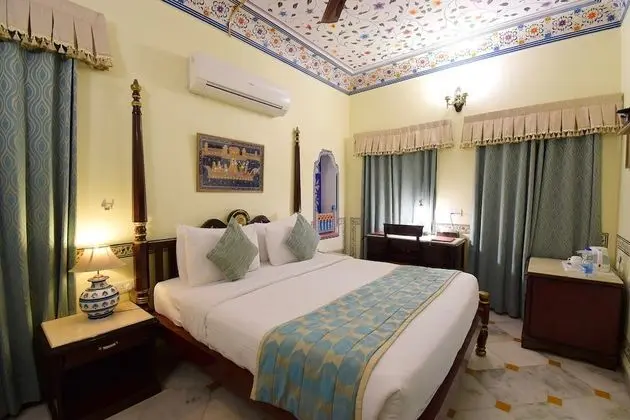 Royal Deluxe Room