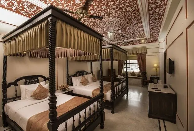 Traditional Tek Büyük Yataklı Oda, 1 En Büyük (King) Boy Yatak ve Çekyat, Dağ Manzaralı