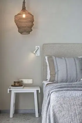 Tek Büyük Yataklı Oda, Sigara İçilmez, Havuz Manzaralı