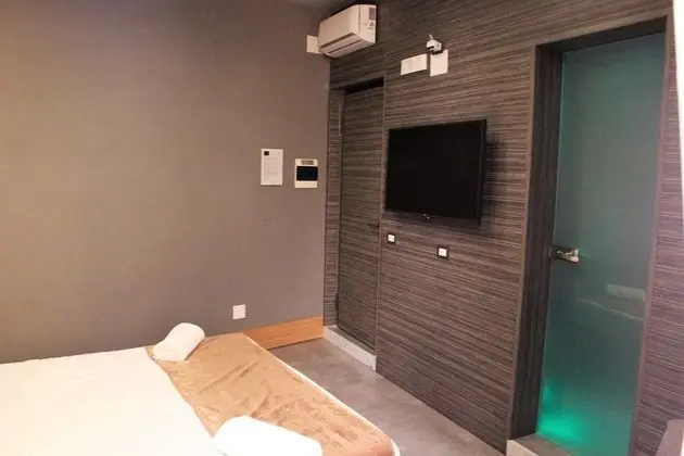 Romantic Oda, Avlu Manzaralı