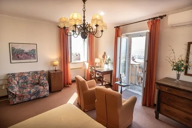 Superior Tek Büyük Yataklı Oda