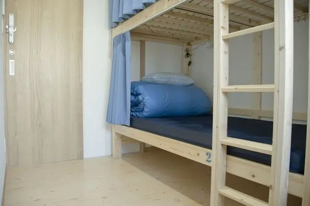 Ortak Ranzalı Oda, Karma Ranzalı Oda (5bed dormitory )
