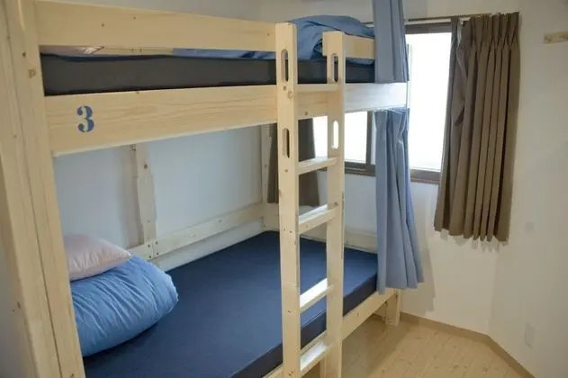 Ortak Ranzalı Oda, Sadece kadınlar için (4 bed female dormitory )