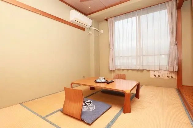 Traditional Oda (Japanese Style. For 6 People)