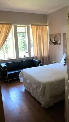 Tek Büyük Yataklı Oda, 1 Çift Kişilik Yatak, Bahçe Manzaralı
