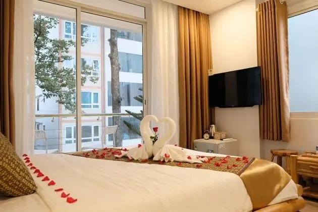 Deluxe Tek Büyük Yataklı Oda