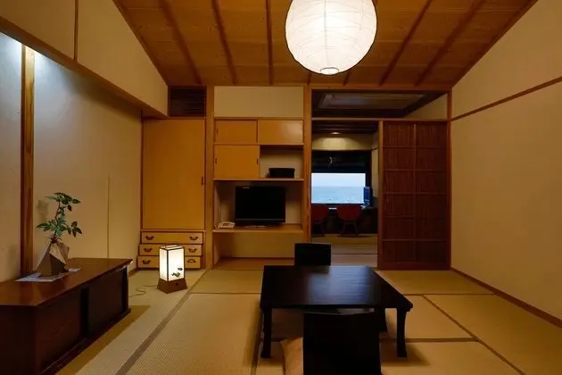 Traditional Oda (Oceanfront View Bath)