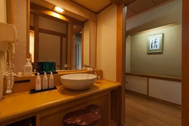 Traditional Oda (Deluxe Japanese Style)