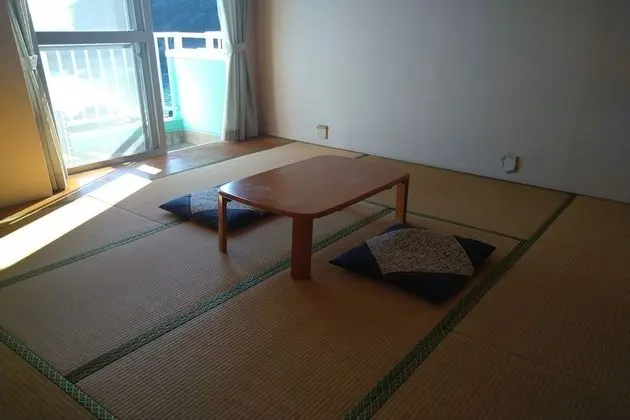 Family Oda, Sigara İçilmez (With Shared Washroom)